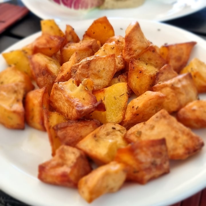 photo of Veganda Patate al forno shared by @rosanucleare on  27 Nov 2021 - review