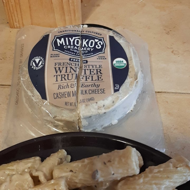 photo of Miyoko's Creamery French Style Winter Truffle Cashew Milk Cheese shared by @jessicaleyna on  31 May 2022 - review