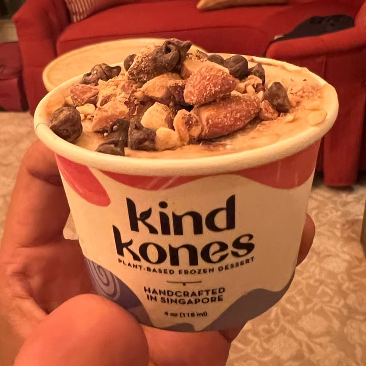 photo of Kind Kones Almond Brittle Fudge Ice cream shared by @pv on  24 Jul 2022 - review