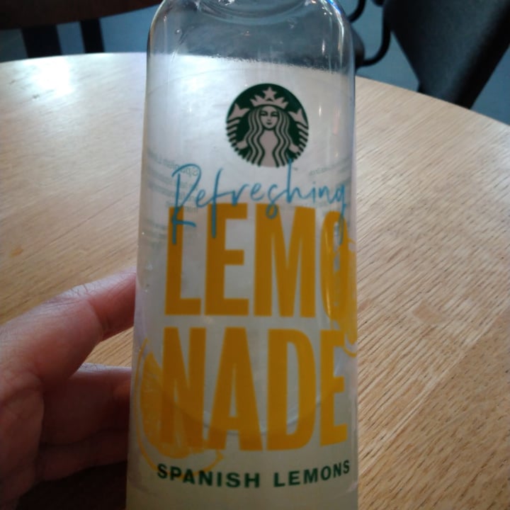 photo of Starbucks lemonade shared by @andala on  11 Sep 2022 - review