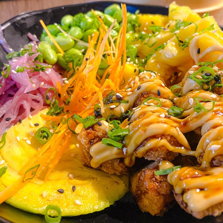 review photo of ROCK'N'ROLLS SUSHI KING TOFURON BOWL shared by @theveganhopper on 13 Sep 2022 - review