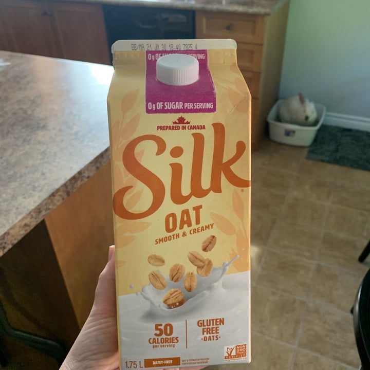 photo of Silk Oat milk unsweetened shared by @linnyrw on  06 Jun 2021 - review
