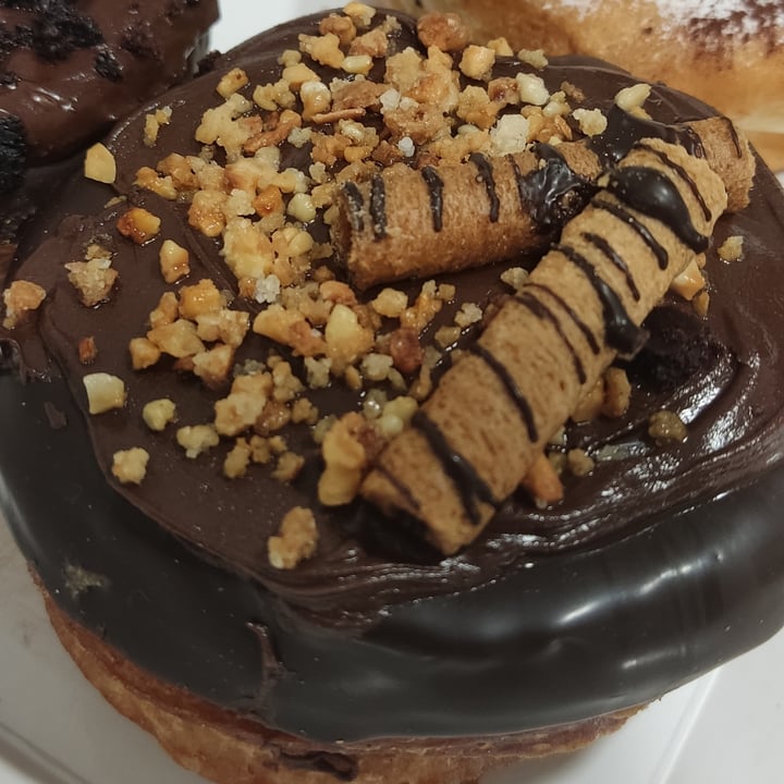 review photo of Chök The Chocolate Kitchen Donut De Chocolate Con Barquillo shared by @ailedail on 22 Dec 2022 - review