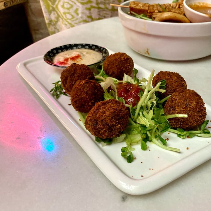 photo of The Hungry Tapir Arancini Balls shared by @unclenorton on  28 Sep 2022 - review