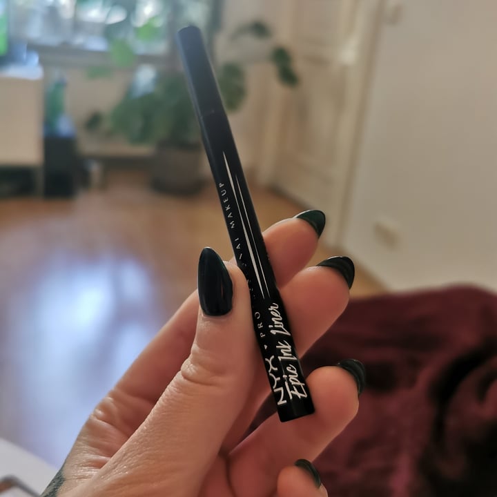 review photo of NYX Cosmetics Epic Ink Liner shared by @swanhilde on 20 Apr 2022 - review