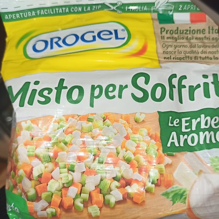 review photo of Orogel Misto per soffritto shared by @tizianarestifo on 24 Apr 2022 - review