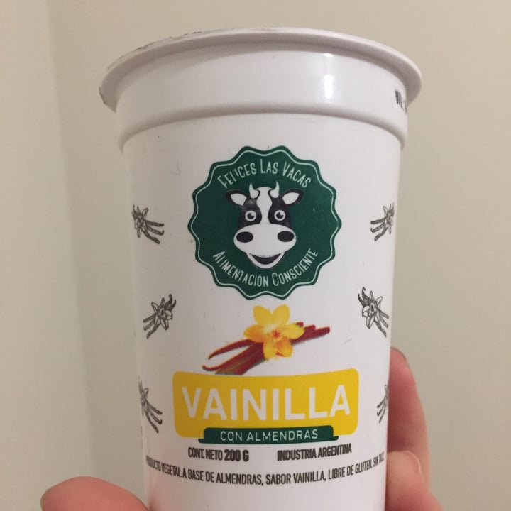 photo of Felices Las Vacas Yogurt vainilla shared by @luciamonsalbo on  13 Nov 2020 - review