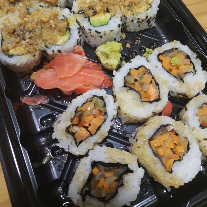 review photo of Tangie Sushi & Restó Teriyaki Roll shared by @luoliva01 on 15 Jan 2022 - review