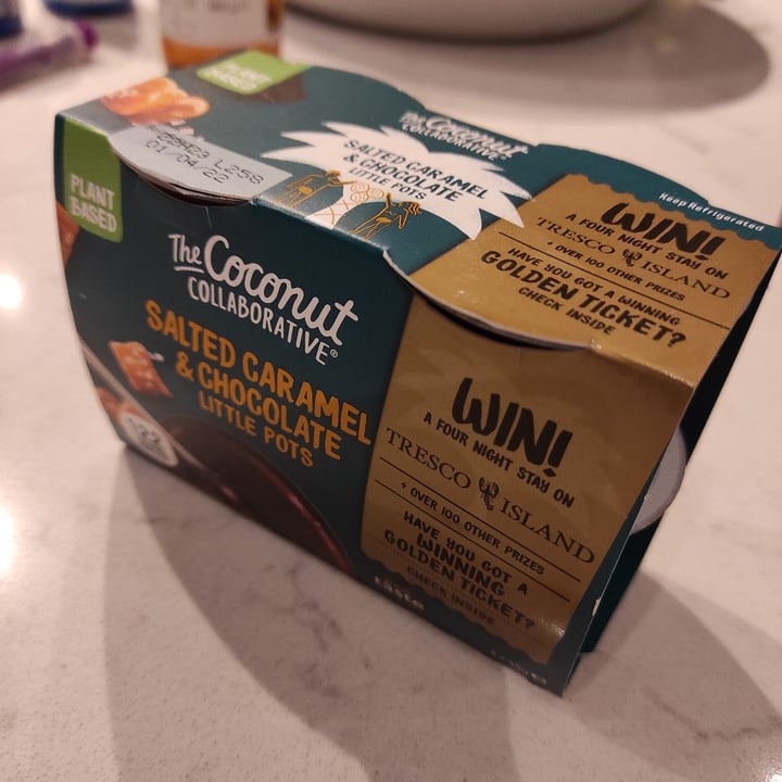 photo of The Coconut Collaborative Salted caramel and chocolate little pots shared by @tuscanvegan on  22 Nov 2021 - review