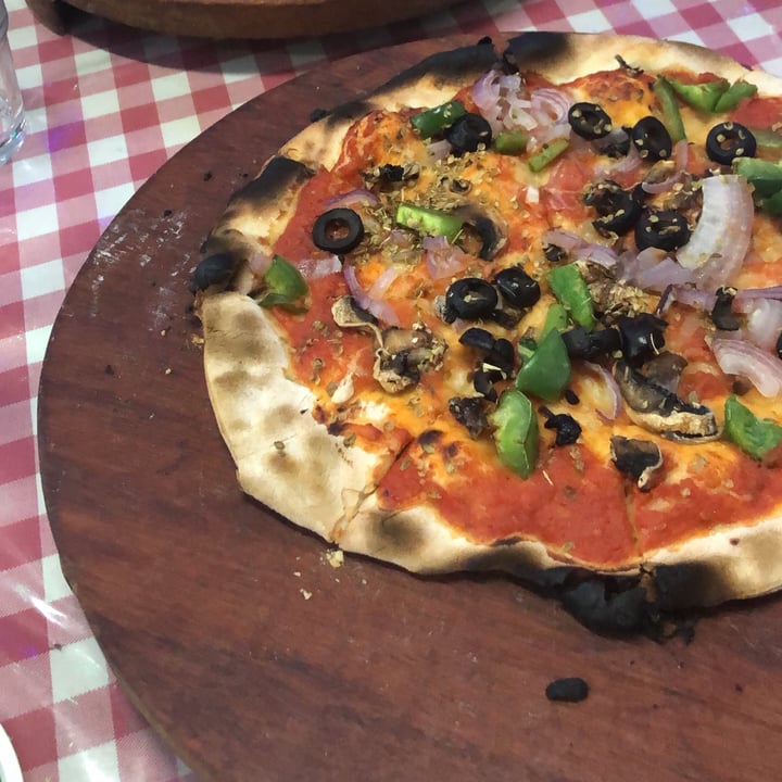 photo of Mangiamo Pizza Vegetarian shared by @yashikabansal on  21 May 2020 - review