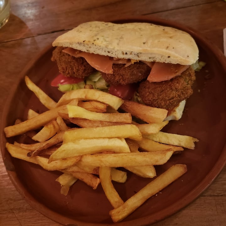 photo of GAIA Falafel shared by @paularamos on  04 Jun 2022 - review