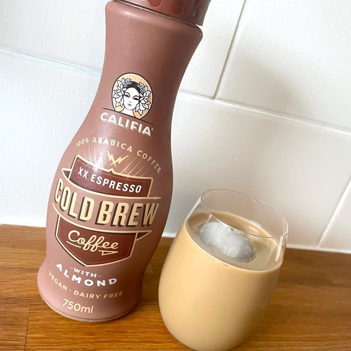 photo of Califia Farms XX Espresso Cold Brew Coffee With Almond shared by @racheyv on  10 Aug 2021 - review