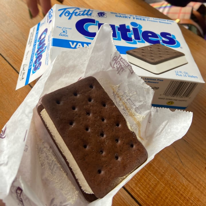 photo of Tofutti Vanilla Cuties shared by @ilse on  07 Oct 2021 - review