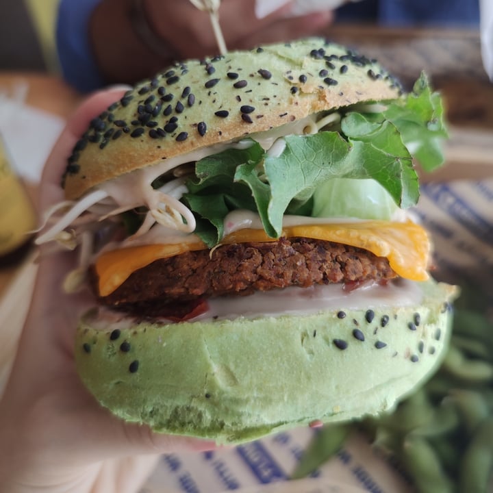 photo of Flower Burger Flower Burger shared by @giorginaveg on  26 Nov 2021 - review