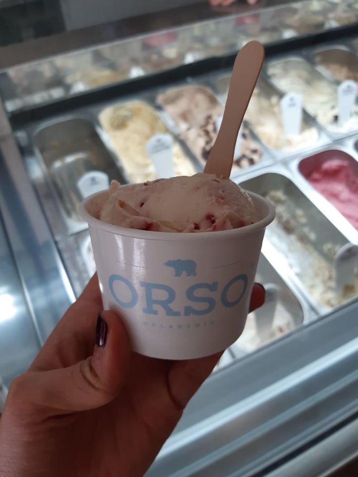 photo of Orso Helados Helado De Mantequilla De Maní Y Frutos Rojos shared by @veggienabogota on  04 Nov 2019 - review