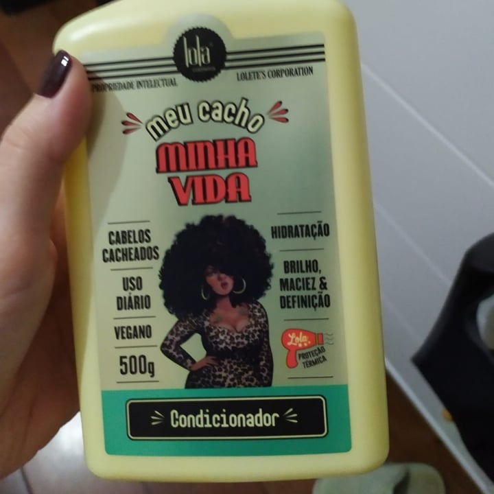 review photo of Lola Cosmetics Condicionador Meu Cacho Minha Vida shared by @brunacampana on 07 May 2022 - review