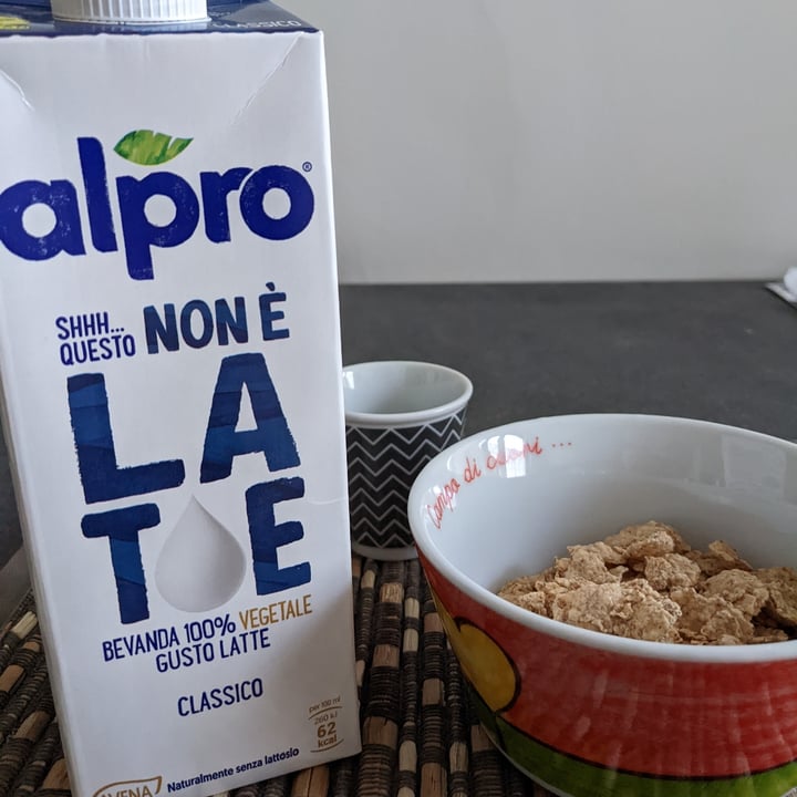 photo of Alpro This is Not Milk Classic Questo Non è Late Classico shared by @ziamariuccia on  10 Jun 2022 - review