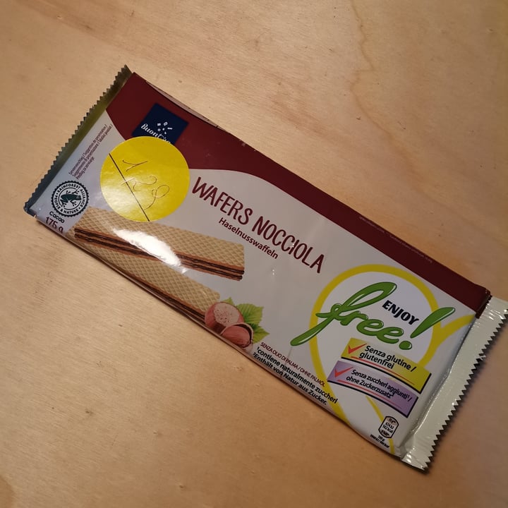 photo of Buonora Wafers nocciola shared by @elezerowaste on  22 Jan 2022 - review
