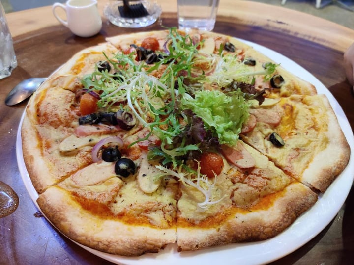 photo of WellSmoocht Whats Up Dawg Pizza shared by @fourdollars on  29 Mar 2020 - review