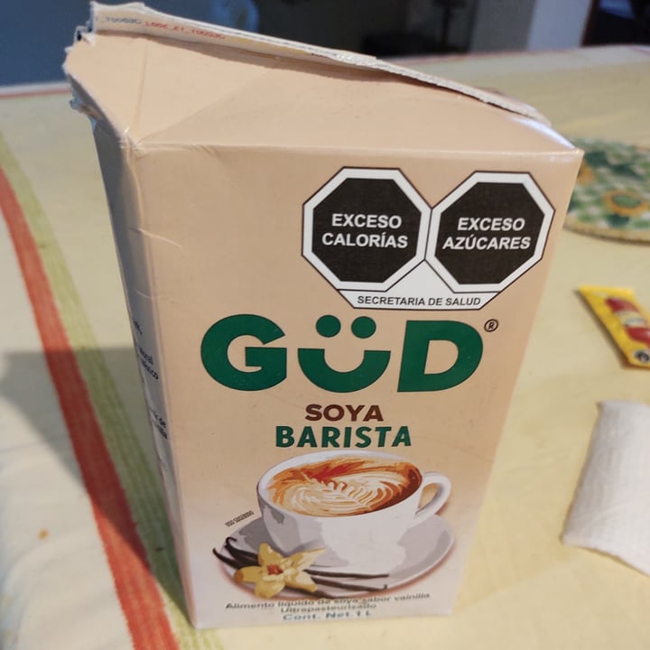 photo of GüD Barista Alimento Líquido de Soya sabor Vainilla shared by @nayeemoras on  12 Feb 2021 - review