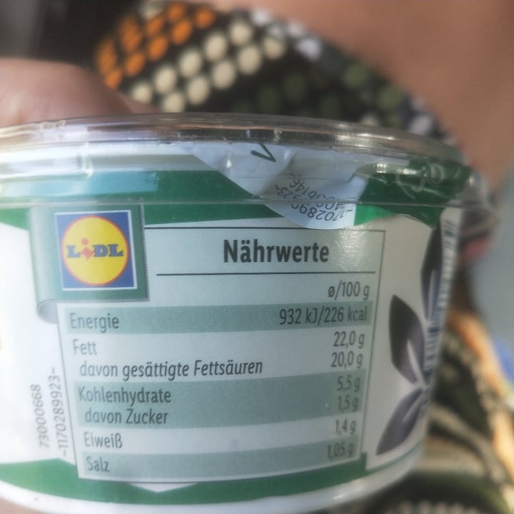 review photo of Vemondo Veganer Streichgenuss mit Kräutern shared by @basilicoeprezzemolo on 21 Jun 2022 - review
