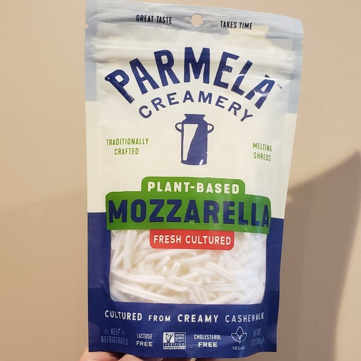 photo of Parmela Creamery Shredded Mozzarella shared by @ambularfortheanimals on  03 Oct 2020 - review
