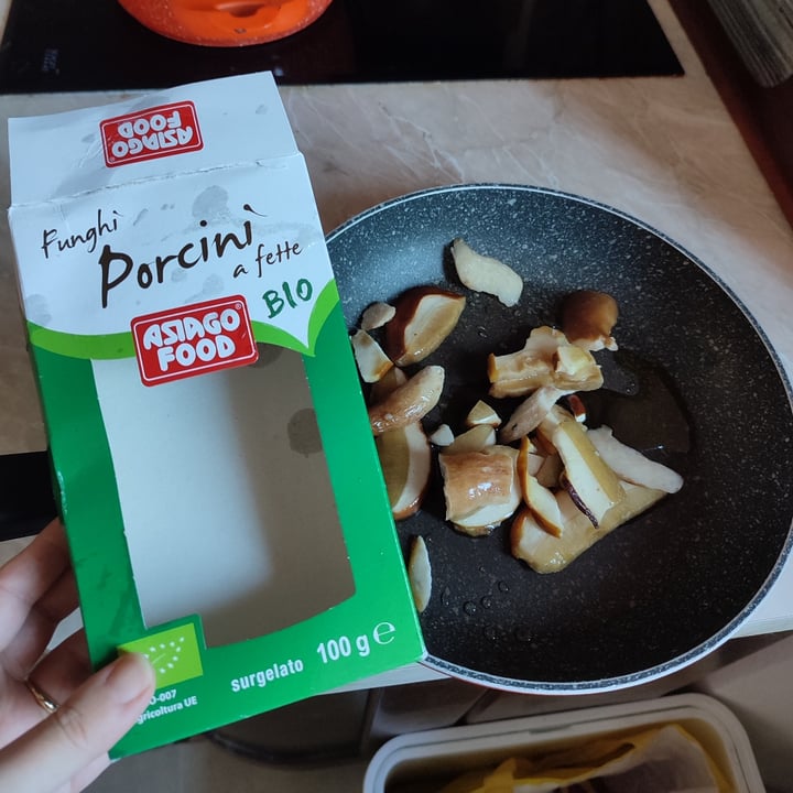 photo of Asiago food Funghi porcini a fette shared by @iaia82 on  13 Dec 2021 - review