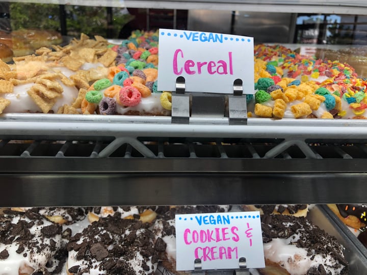 review photo of Holey Schmidt Donuts Vegan donuts shared by @sparkle1331 on 20 Aug 2018 - review