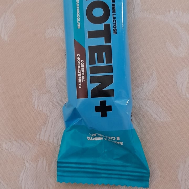 photo of protein + menta e chocolate shared by @mariacarmolooesramos on  06 May 2022 - review