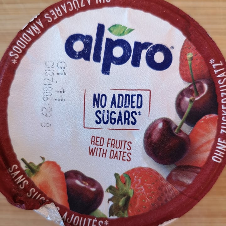 review photo of Alpro no zuccheri aggiunti frutti rossi con datteri shared by @stefi86 on 25 Oct 2022 - review