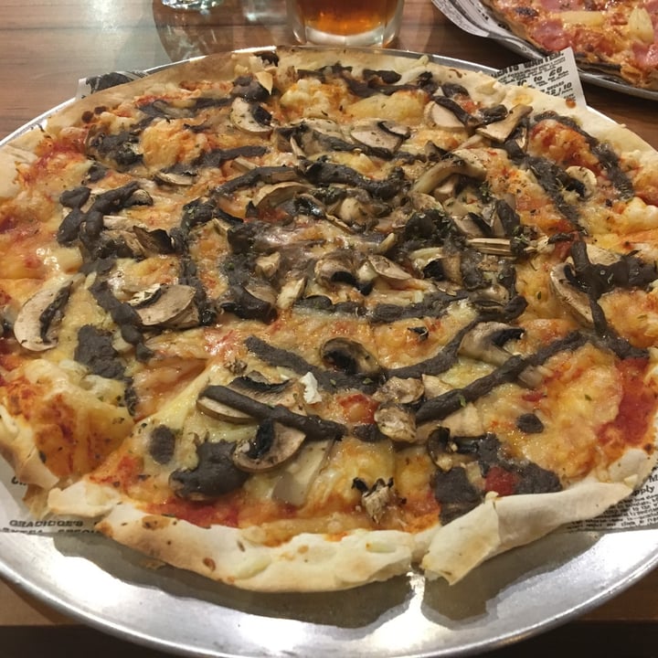 photo of A leña Pizza Truffle shared by @aroleia on  13 Sep 2020 - review