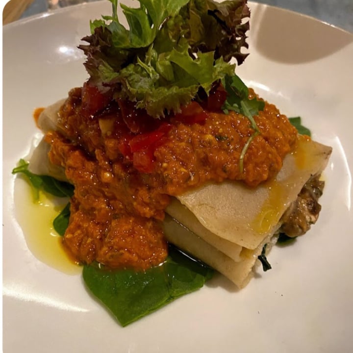 review photo of Teresa Carles Lasagna shared by @lifesupportx on 13 Jun 2022 - review