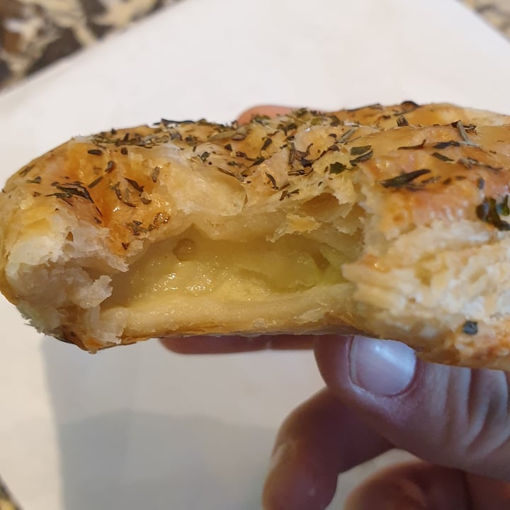 photo of Coughlans Bakery Sutton Vegan Cheese And Onion Pasty shared by @mrboyle on  07 Oct 2020 - review