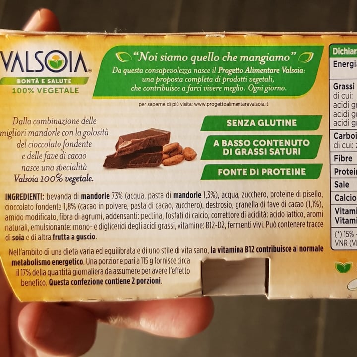 photo of Valsoia Yogurt cioccolato shared by @cateveg on  04 Feb 2022 - review