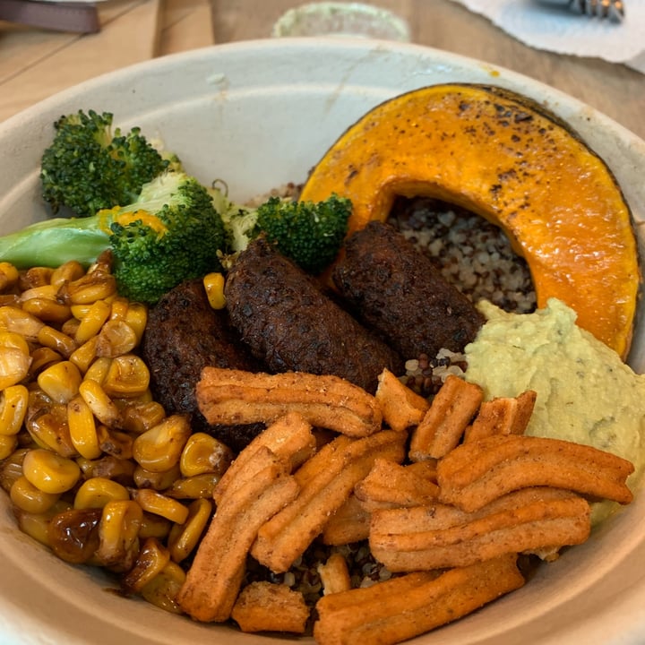 review photo of HEYBO Capital Tower Custom Vegan Bowl shared by @dooodle on 29 Aug 2022 - review
