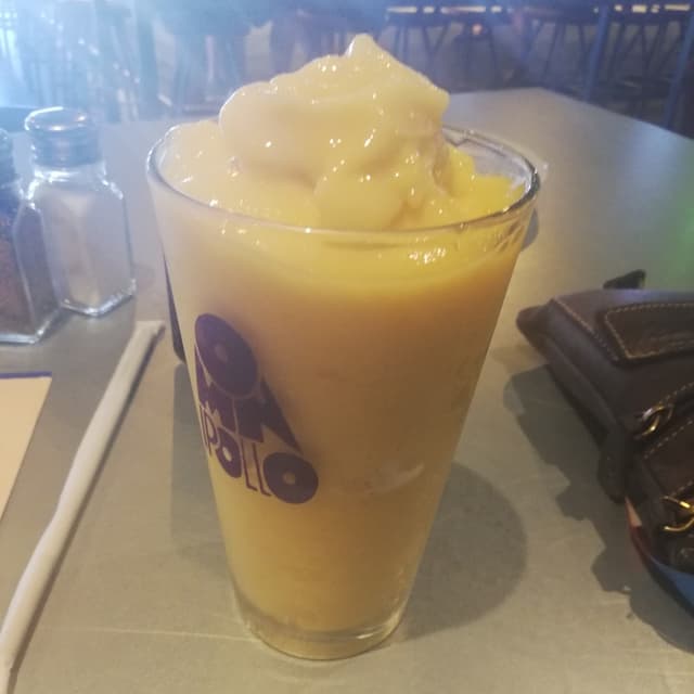 「Mimmi Mimosa Sour Slushie」の料理の写真