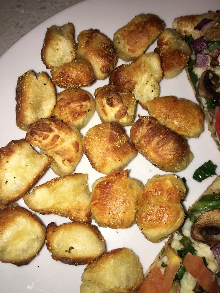 photo of Infinitus Pizza PIE (iPIE) Classic Knotties shared by @veganmomma4life on  10 Dec 2019 - review