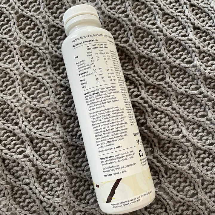 photo of Huel Vanilla flavor drink shared by @natalinkal on  09 Feb 2022 - review