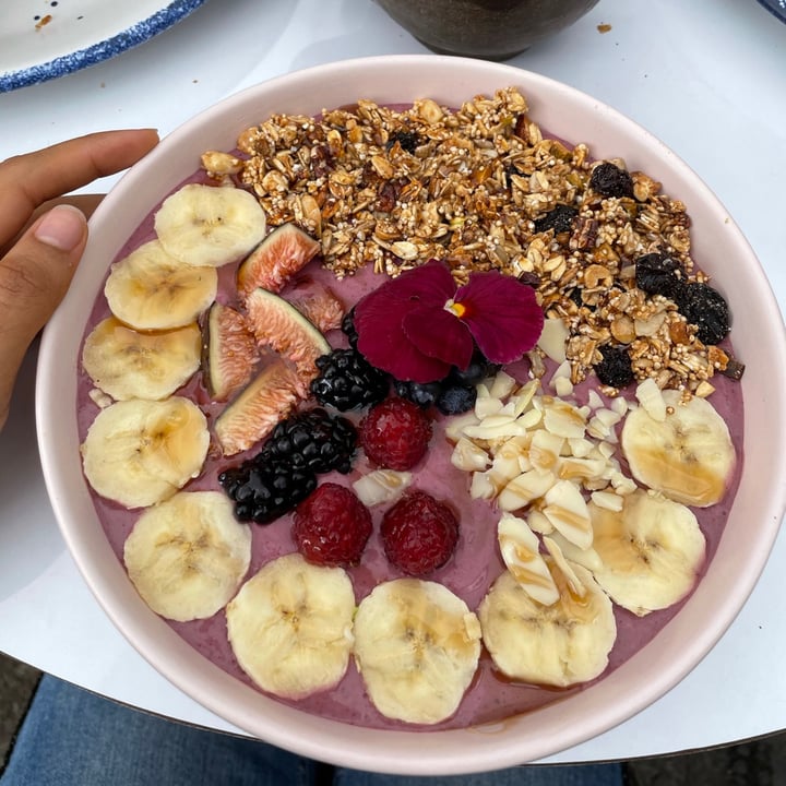 photo of Vegamo MX Açaí bowl shared by @veggiemar on  17 Jun 2021 - review