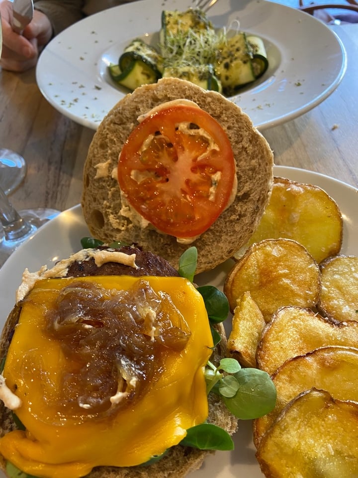 photo of Restaurante Alive Mousaka shared by @francescbox on  23 Feb 2020 - review