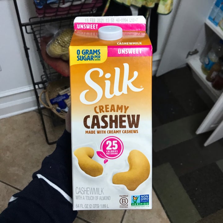 photo of Silk Cashew milk unsweetened shared by @zanderzuku on  03 Feb 2021 - review
