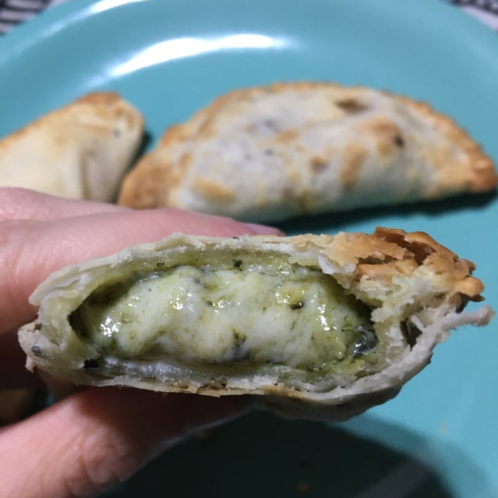 photo of Empanadas de 10 Empanada De Acelga Y Queso shared by @julietagermano on  11 Sep 2020 - review