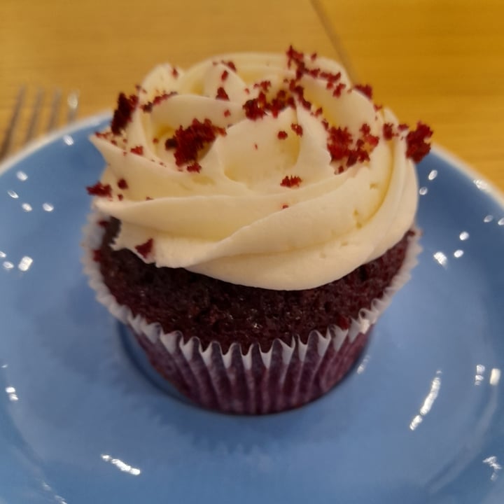photo of Cloud Cakes Red Velvet Cupcake shared by @alice50 on  27 Jul 2022 - review