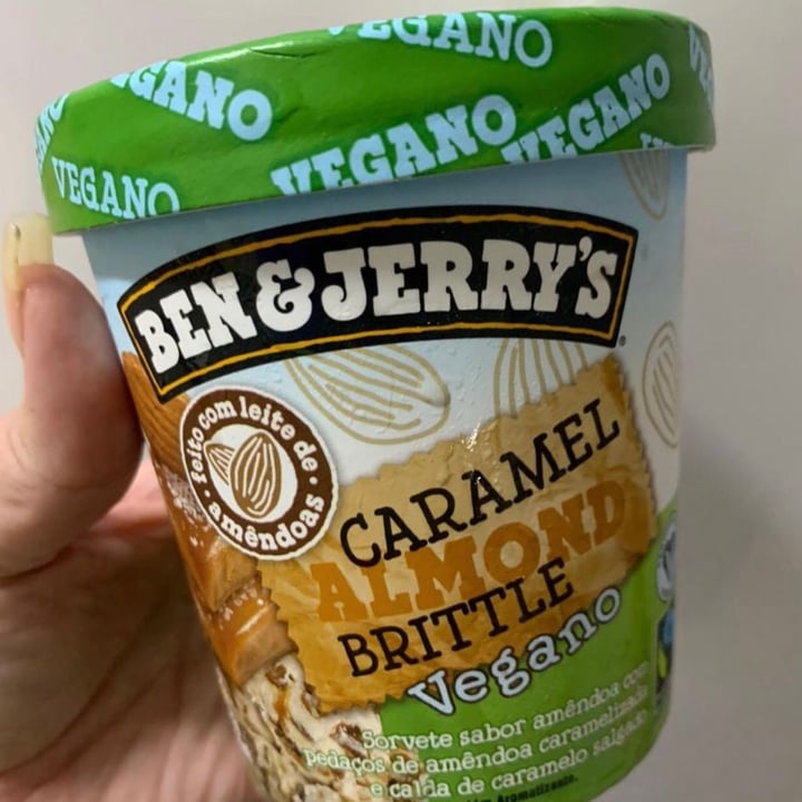 review photo of Ben & Jerry's Coconut Seven Layer Bar Non-Dairy Frozen Dessert shared by @lilistrassa on 11 May 2022 - review