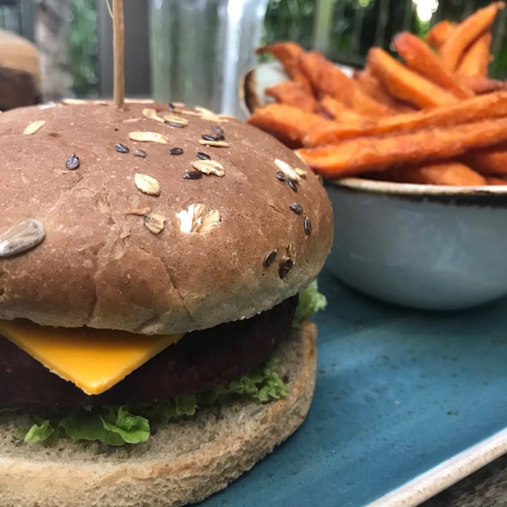 photo of Hans Im Glück German Burgergrill Beherzter shared by @paoman on  06 Sep 2021 - review