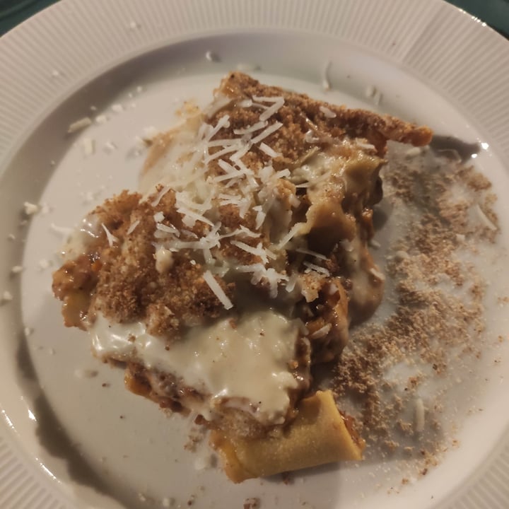 review photo of B&B Locanda Degli Aromi Lasagne al ragù di lupini shared by @lukinski8 on 01 Jul 2022 - review