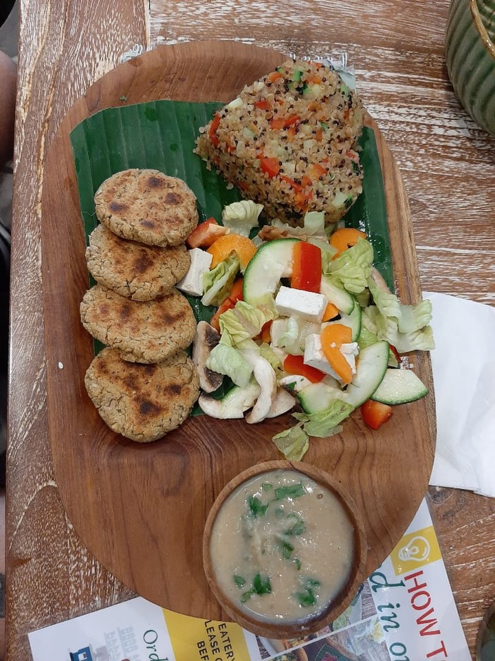 photo of Bodhi Leaf Eatery Bodhi Quifelplatter shared by @plantsfeelthough on  01 Mar 2020 - review