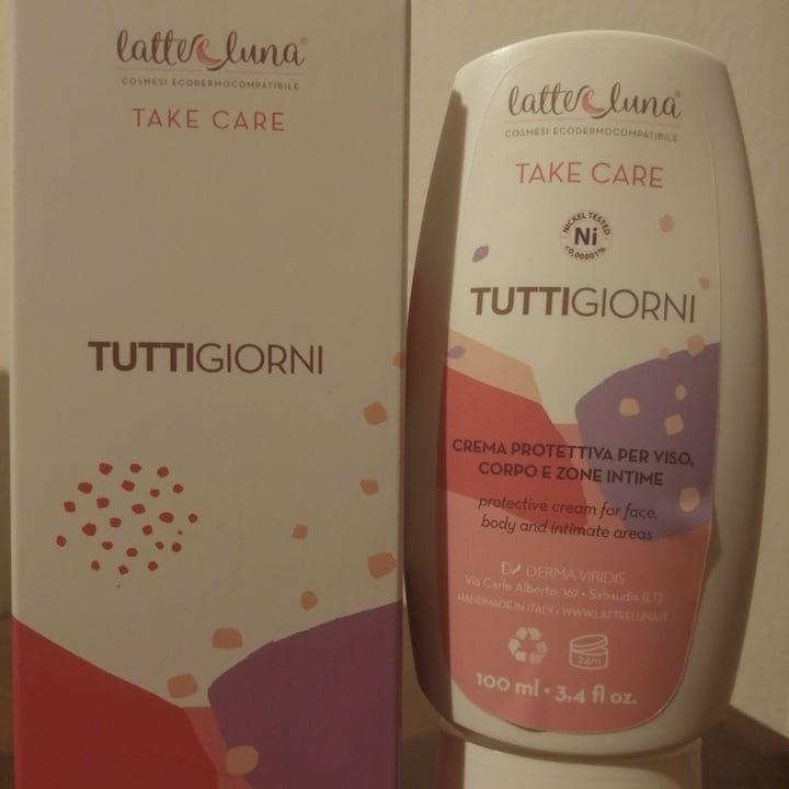 photo of Latte e luna Tuttigiorni - Crema protettiva per Viso, Corpo E Zone Intime shared by @elenacg on  29 Mar 2022 - review