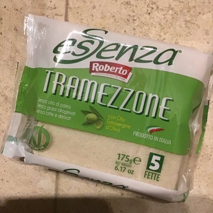 review photo of Roberto Essenza Tramezzone shared by @juky on 09 Jun 2022 - review
