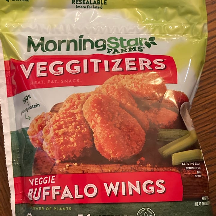 photo of MorningStar Farms Veggitizers Veggie Buffalo Wings shared by @maddymo7 on  16 May 2021 - review